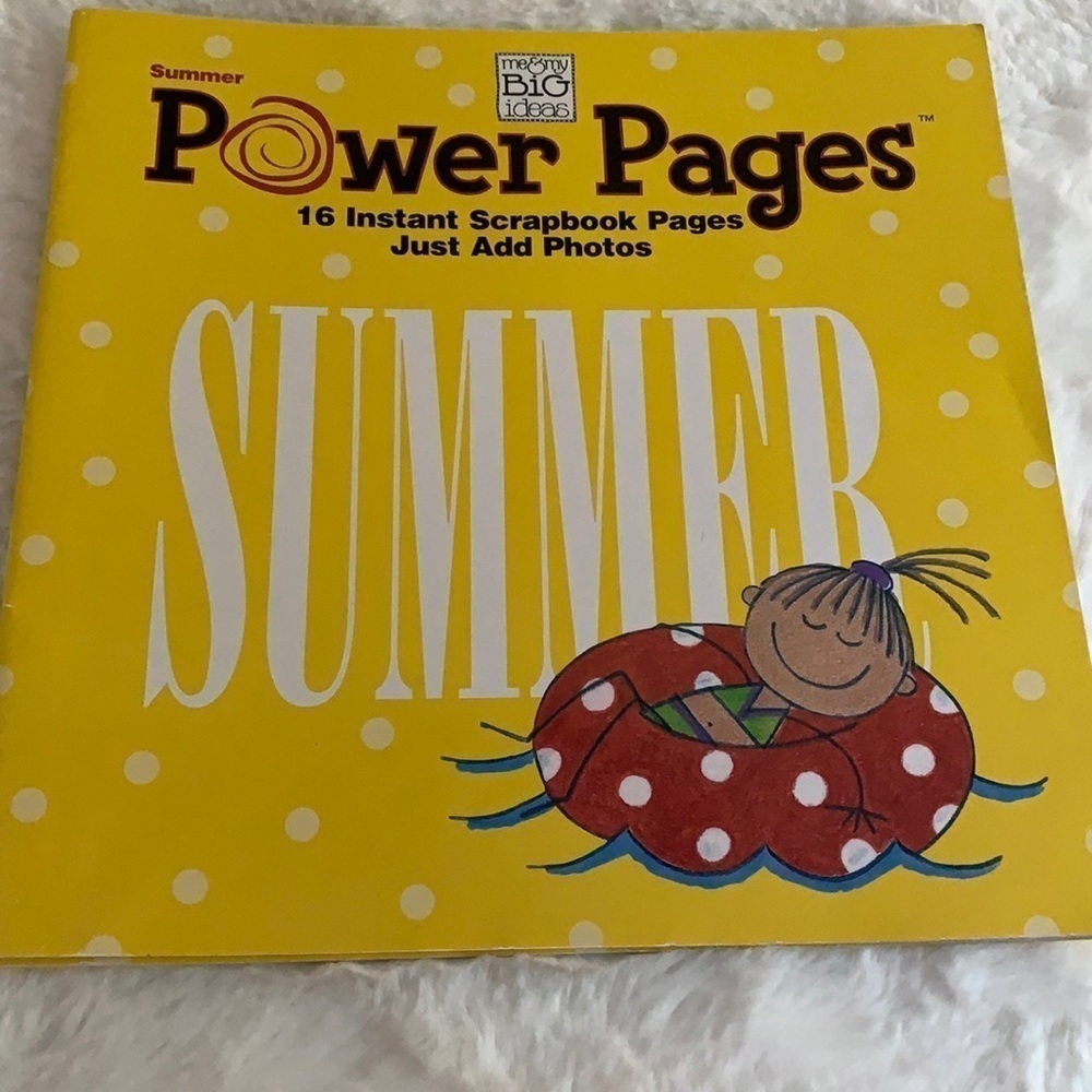 Me & My Big Ideas Book of Summer Scrapbook Pages, 16 pages
